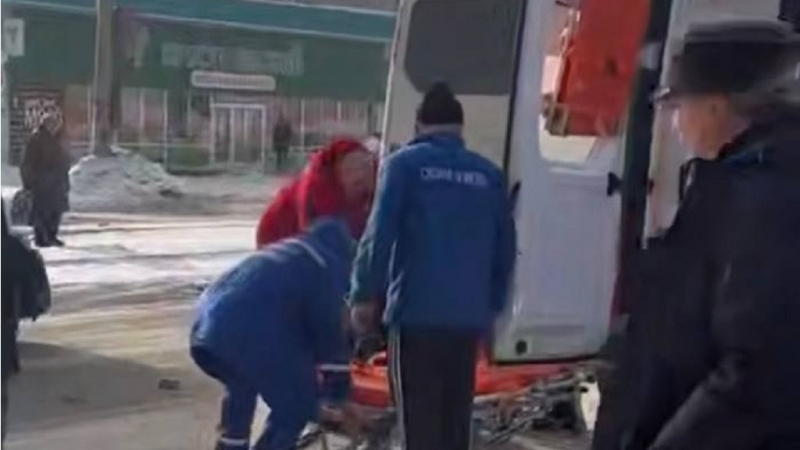В Бийске автобус сбил школьника