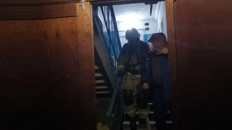 Два человека погибли на пожаре в Бийске