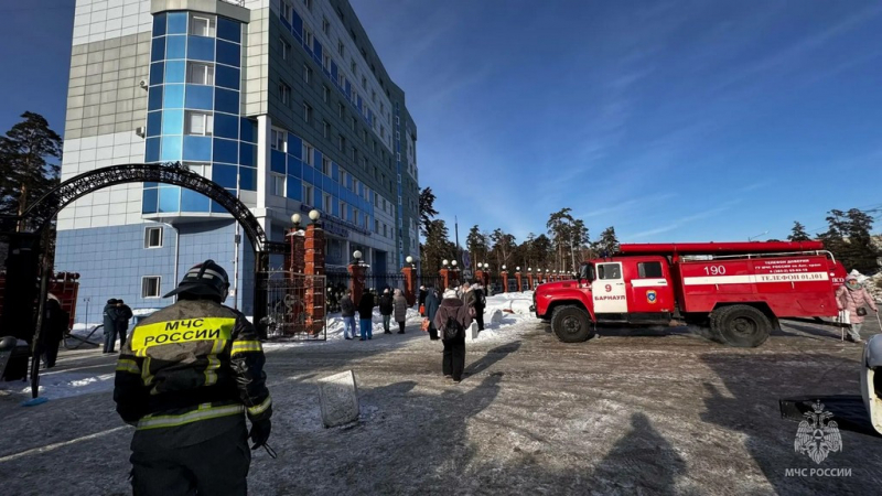 В Барнауле в онкоцентре «Надежда» потушили пожар