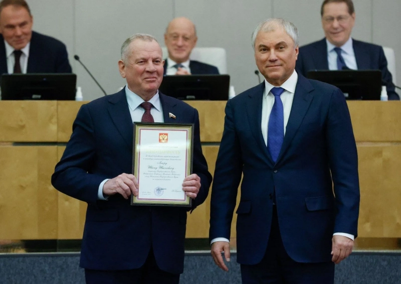 Алтайский депутат Иван Лоор получил благодарности от президента России и председателя Госдумы