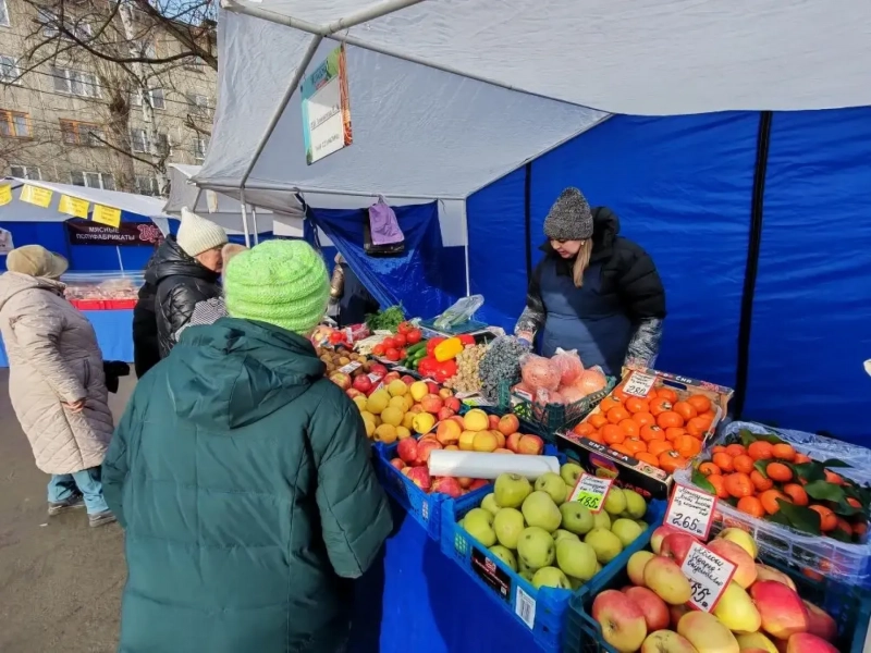 Более 4 миллионов рублей выручили на продовольственных ярмарках в Барнауле и пригороде