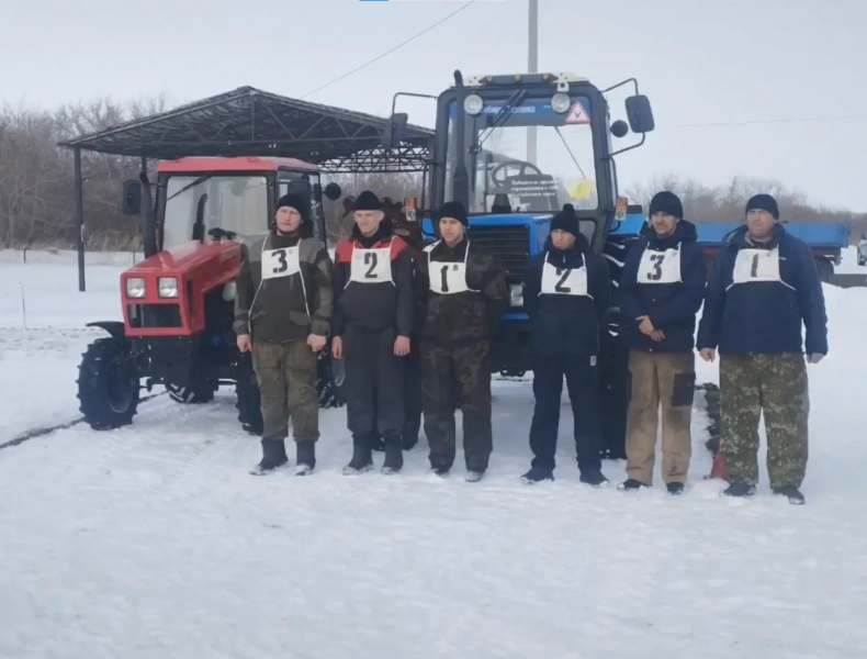 Соревнования по тракторному биатлону прошли в Шипуновском районе