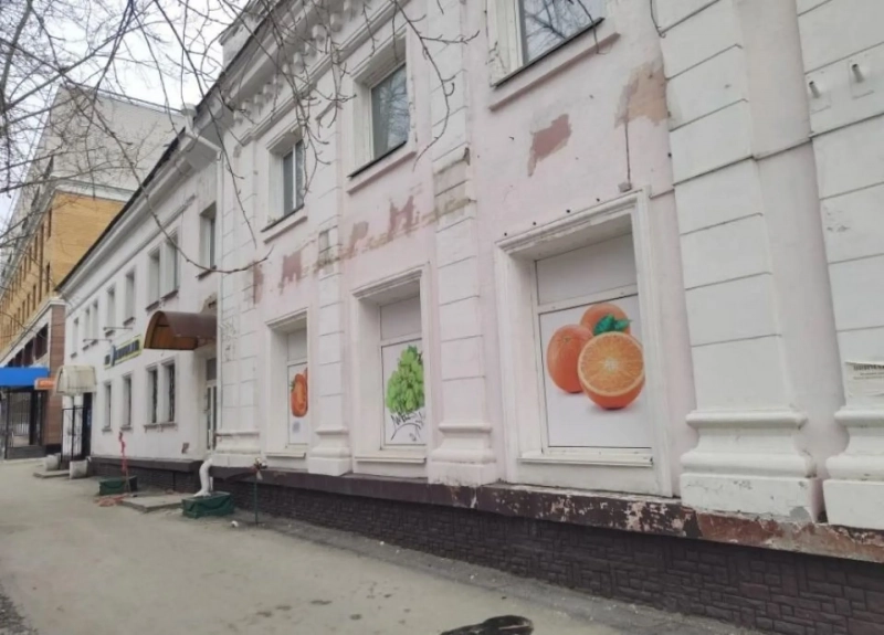 Двухэтажку в центре Барнаула готовят к сносу