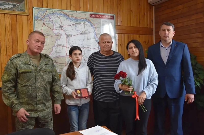 Медаль «За боевые отличия» вручили семье погибшего участника СВО из Советского района