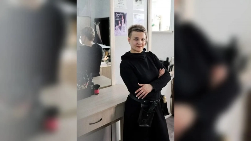 Многодетная мама из Волчихинского района открыла барбершоп благодаря соцконтракту
