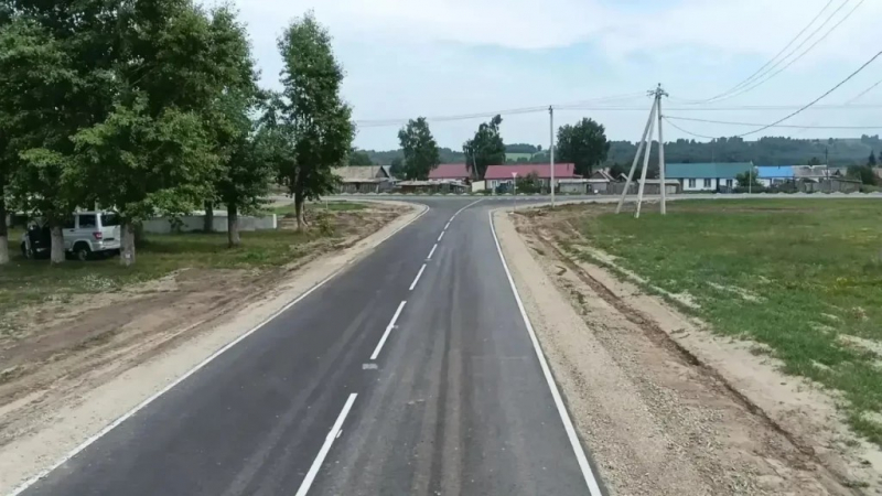 В Алтайском крае построили дороги к крупному сельхозпредприятию