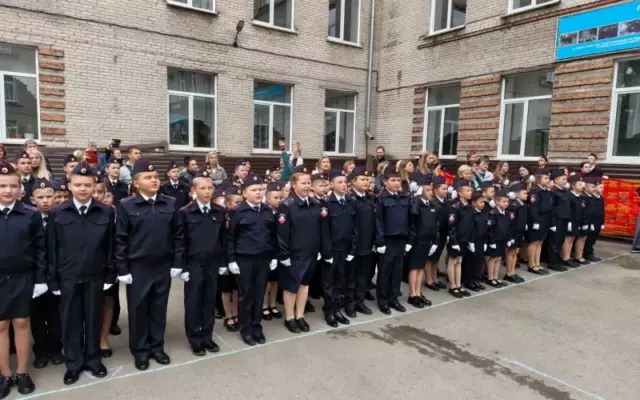 Учащиеся школы № 53 вступили в кадетский корпус «Защитник»