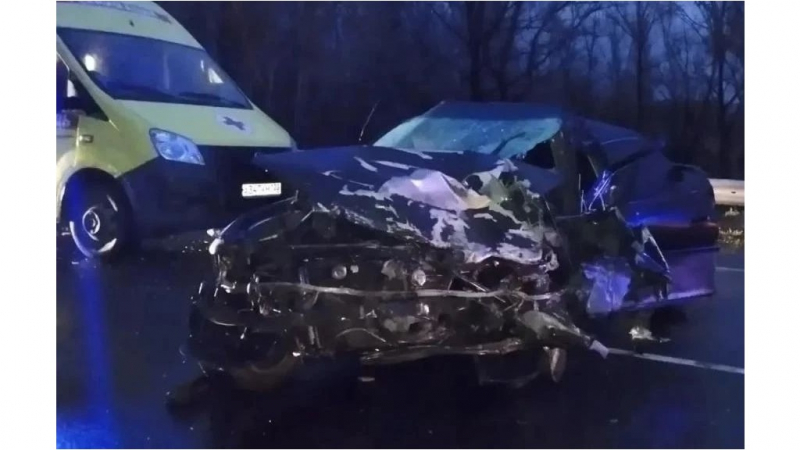 Две девушки пострадали в лобовом ДТП на алтайской трассе